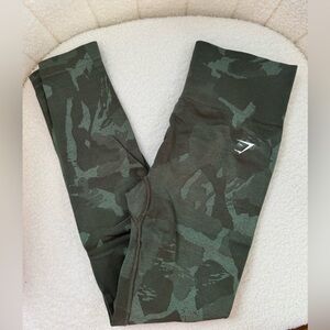 Gymshark Camo Seamless Green Leggings in Size Small